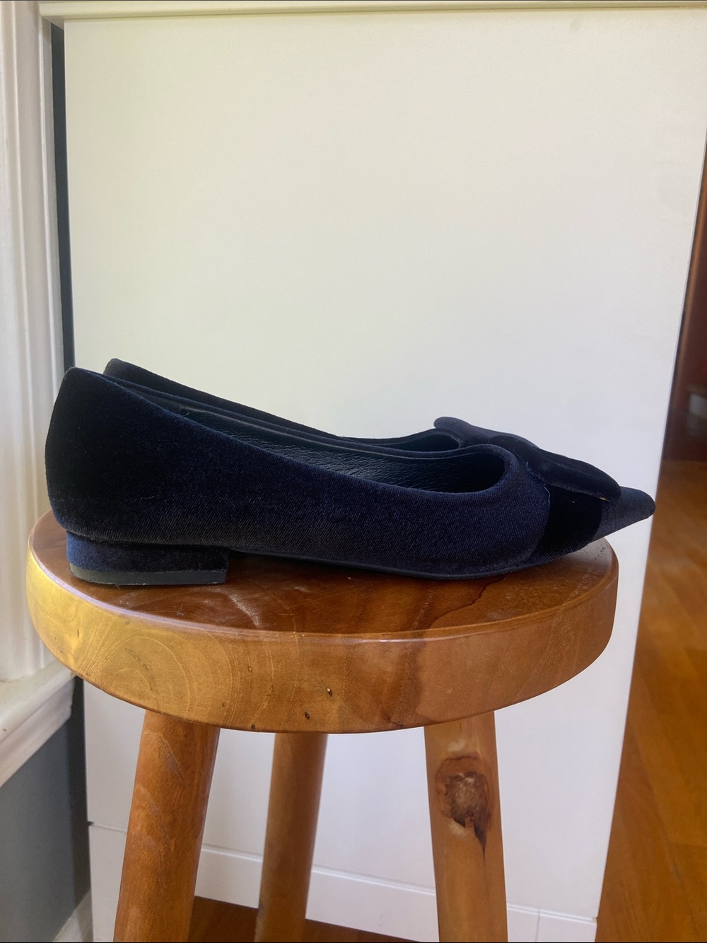 C. Paravano Black Pointed Toe Buckle Ballet Flats - Picture 8 of 11